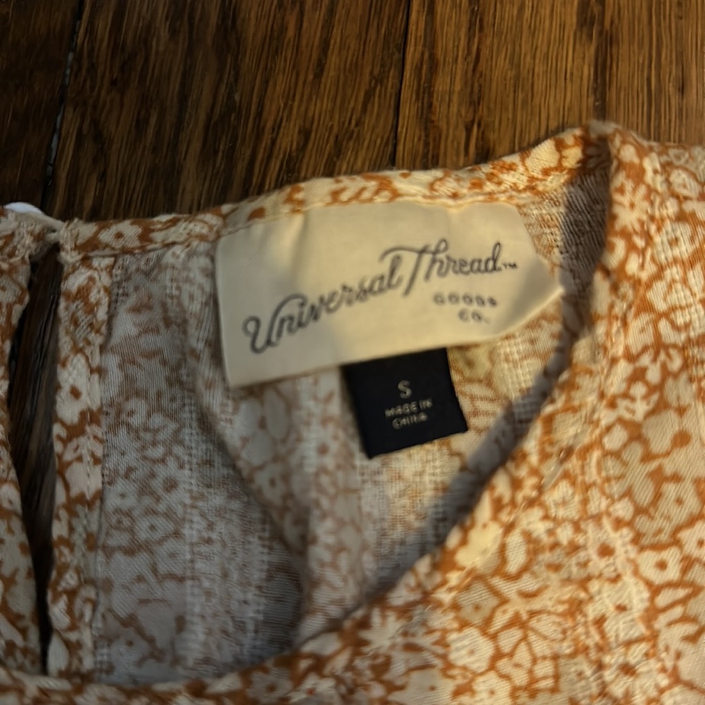 Universal Thread ruffled floral blouse - Picture 2 of 2